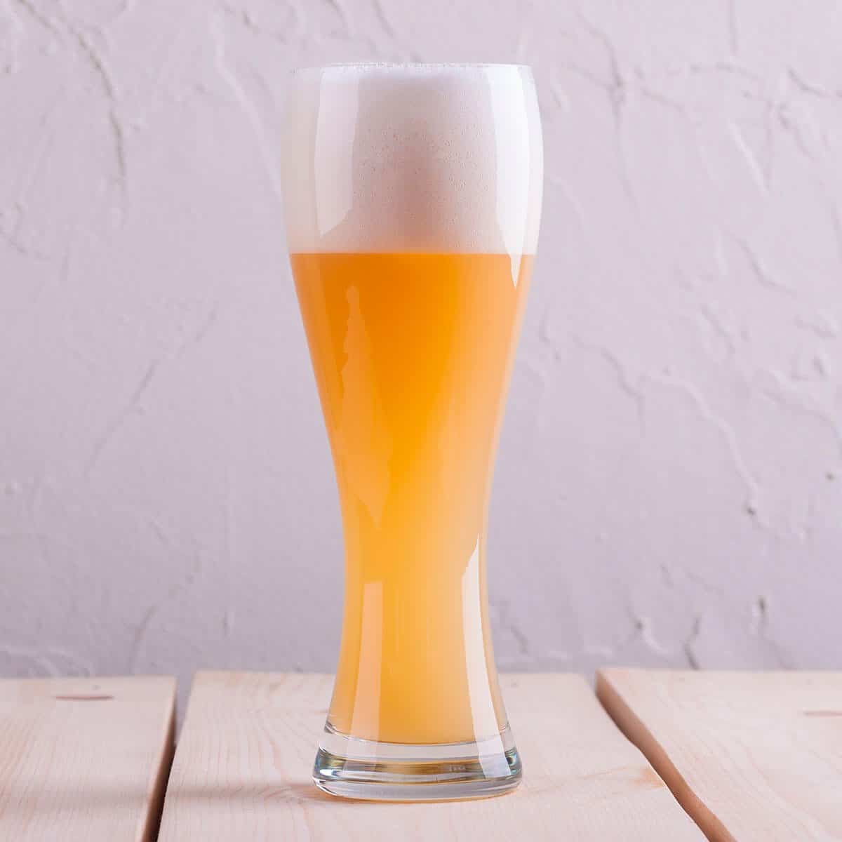 Quelles sont les caractéristiques des bières Hefeweizen ? Cocktail.fr